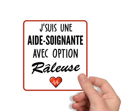 Sticker humour “Aide-soignante avec option râleuse” Autocollant professionnel de santé drôle